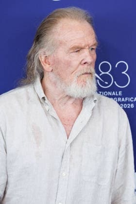 News - Company Photocall - The 83rd Venice International Film Festival Nick Nolte Indiana Affleck attends the Company photocall during the 83rd Venice International Film Festival at Sala Grande on September 08, 2026 in Venice, Italy. Photo: Cinzia Camela. Lido di Venezia Palazzo del Cinema Italy Copyright: xCinziaxCamelax xLiveMediax LPN_2658859