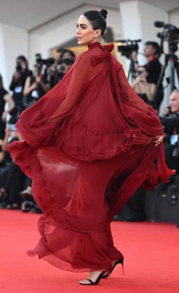 September 8, 2026, Venice, ITALY: Spanish actor Rocio Munoz Morales arrives for the premiere of Bunker during the 83rd Venice Film Festival in Venice, Italy, 08 September 2026. The movie is presented in official competition Venezia 83 at the festival running from 02 to 12 September 2026. ANSA ETTORE FERRARI. Venice ITALY  - ZUMAa110 20260908_zaf_a110_052 Copyright: xEttorexFerrarix