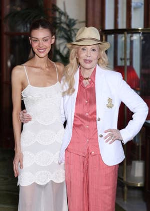 Faye Dunaway and Nicola Peltz Beckham at a photocall at the Royal Hotel during the 52nd Deauville American Film Festival, France, on September 8, 2026 Denis Guignebourg Bestimage Faye Dunaway and Nicola Peltz Beckham attend a photocall at the 52nd Deauville American Film Festival on September 8, 2026, in Deauville, France Deauville, France  Copyright: xDenisxGuignebourgx xBestimagexDenisxGuignebourgx xBestimagex