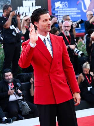 IPA88281384 - Venice, 83rd Venice International Film Festival 2026 - Night 7. Red carpet for the film Bunker. Pictured: Patrick Schwarzenegger  Copyright: xAlbertoxTerenghi PoolxPhotoxEvenx xPoolxPhotoxEventsx08x IPA88281384