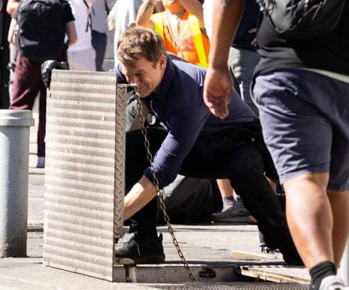 Michael C. Hall On Location with Dexter in NYC Michael C. Hall On Location with Dexter in NYC, Greenwich Village, NY. 08 Sep 2026 Pictured: Michael C. Hall.  Copyright: xThexMegaxAgencyxMEGAx