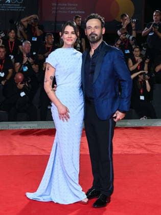 IPA88286389 - Venice, 83rd Venice International Film Festival 2026 - Night 7. Red carpet for the film The Company. Pictured: Scoot McNairy, Sosie Bacon  Copyright: xAlbertoxTerenghix xPoolxPhotoxEventsx08x IPA88286389