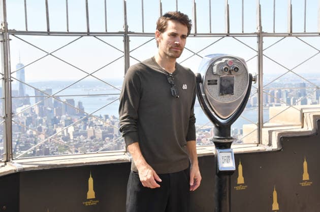 NEW YORK, NY, SEPTEMBER 8: Paul Wesley is pictured as the Star Trek cast illuminates the Empire State Building to celebrate the 60th anniversary of Star Trek on September 8, 2026, in New York City. Credit: AdMedia, New York City, USA  - ZUMAa123 20260908_zaa_a123_057 Copyright: xJohnxFyckex