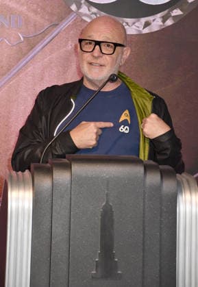 NEW YORK, NY, SEPTEMBER 8: Akiva Goldsman is pictured as the Star Trek cast lights up the Empire State Building to celebrate the 60th anniversary of Star Trek on September 8, 2026, in New York City. Credit: AdMedia, New York City, USA  - ZUMAa123 20260908_zaa_a123_074 Copyright: xJohnxFyckex