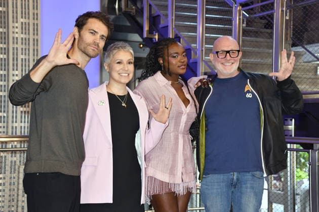 NEW YORK, NY, SEPTEMBER 8: Paul Wesley, Melissa Navia, Celia Rose Gooding, and Akiva Goldsman, pictured as the cast of *Star Trek*, illuminate the Empire State Building to celebrate the 60th anniversary of *Star Trek* on September 8, 2026, in New York City. Credit: AdMedia, New York City, USA - ZUMAa123 20260908_zaa_a123_086 Copyright: xJohnxFyckex