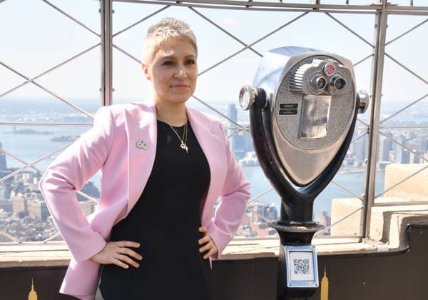 NEW YORK, NY, SEPTEMBER 8: Melissa Navia is pictured as the cast of Star Trek illuminates the Empire State Building to celebrate the 60th anniversary of Star Trek on September 8, 2026, in New York City. Credit: AdMedia, New York City, USA  - ZUMAa123 20260908_zaa_a123_092 Copyright: xJohnxFyckex
