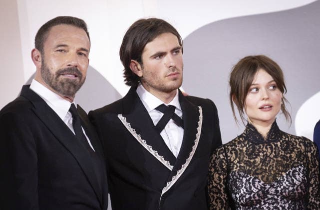 Company Screening - The 83rd Venice International Film Festival VENICE, ITALY - SEPTEMBER 08: L-R Ben Affleck, Indiana Affleck, Emily Alyn Lind attend the Company Screening during the 83rd Venice International Film Festival at Sala Grande on September 08, 2026 in Venice, Italy. Primo Barol Anadolu Venice Italy. Editorial use only. Please get in touch for any other usage.  Copyright: x2026xAnadoluxPrimoxBarolx