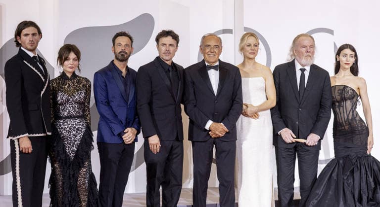 Company Screening - The 83rd Venice International Film Festival VENICE, ITALY - SEPTEMBER 08: (L-R) Indiana Affleck, Emily Alyn Lind, Scoot McNairy, Casey Affleck, Festival Director Alberto Barbera, Adelaide Clemens, Nick Nolte and Caylee Cowan attend the Company Screening during the 83rd Venice International Film Festival at Sala Grande on September 08, 2026 in Venice, Italy. Primo Barol Anadolu Venice Italy. Editorial use only. Please get in touch for any other usage.  Copyright: x2026xAnadoluxPrimoxBarolx