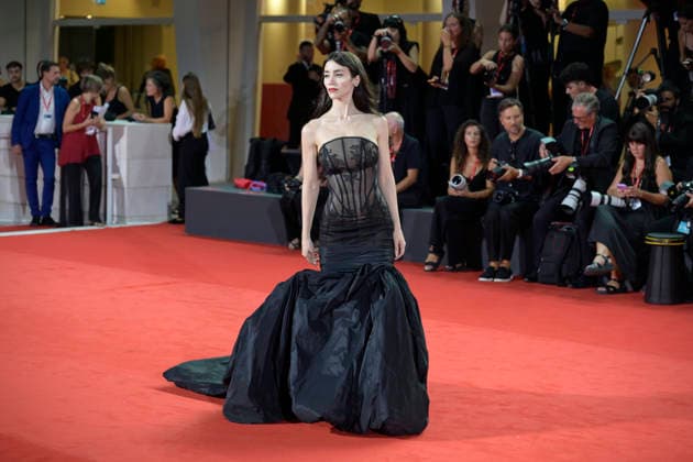 Company red carpet in Venice Lido - 08 Sep 2026 Caylee Cowan attends the red carpet of movie Company during the 83rd Venice Film Festival at Palazzo del cinema. Venice Lido Italy Copyright: xMarioxCartellix xSOPAxImagesx _DSC2305