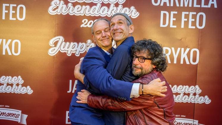 Essen Comedy Awards Ceremony: Essen Honorary Doctorate and Jupp s Pott ** FOR EDITORIAL USE ONLY ** EDITORIAL USE ONLY ** p At the Comedy Awards Ceremony—Essen Honorary Doctorate and Jupp’s Pott—on Tuesday, September 8, 2026, at the Stratmanns Theater in Essen, Germany (North Rhine-Westphalia, Essen). Copyright UwexErnst Copyright: UwexErnst doc87iouibkies1gubx6czq ,EDITORIAL USE ONLY Copyright: UwexErnst