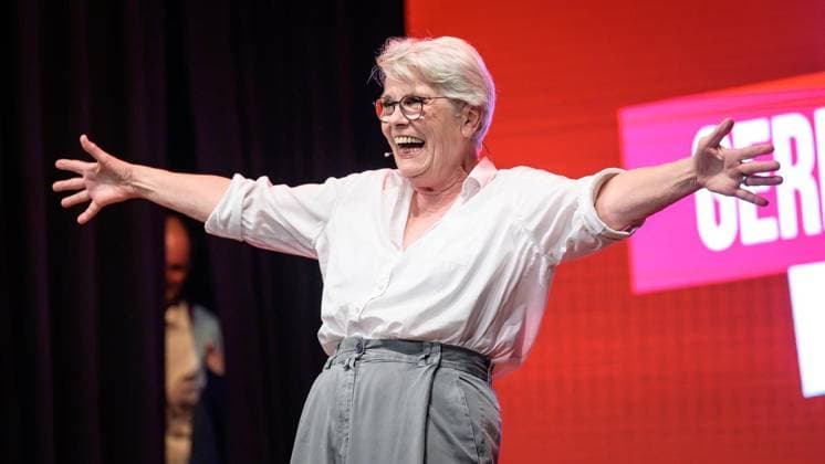 Essen Comedy Awards Ceremony: Essen Honorary Doctorate and Jupp s Pott ** FOR EDITORIAL USE ONLY ** EDITORIAL USE ONLY ** p Gerburg Jahnke at the Comedy Awards ceremony—Essen Honorary Doctorate and Jupp’s Pott—on Tuesday, September 8, 2026, at the Stratmanns Theater in Essen, Germany (North Rhine-Westphalia, Essen). Copyright UwexErnst Copyright: UwexErnst doc87ioudxsez81io08gw5o ,EDITORIAL USE ONLY Copyright: UwexErnst