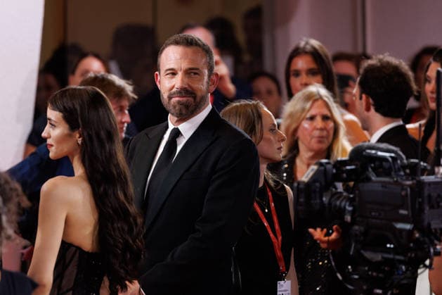 News - Company Red Carpet - The 83rd Venice International Film Festival Caylee Cowan and Ben Affleck attend the Company Screening during the 83rd Venice International Film Festival at Sala Grande on September 8, 2026 in Venice, Italy. Photo: Cinzia Camela. Lido di Venezia Palazzo del Cinema Italy Copyright: xCinziaxCamelax xLiveMediax LPN_2659749