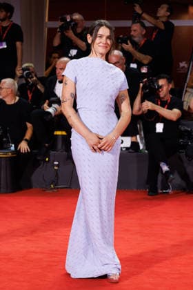 News - Company Red Carpet - The 83rd Venice International Film Festival Sosie Bacon attends the Company Screening during the 83rd Venice International Film Festival at Sala Grande on September 8, 2026 in Venice, Italy. Photo: Cinzia Camela. Lido di Venezia Palazzo del Cinema Italy Copyright: xCinziaxCamelax xLiveMediax LPN_2659805