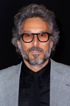 Preview of Dix pour Cent: The Movie at L Olympia; Celebrities Arrive on the Red Carpet; Vincent Elbaz; 459515; September 8, 2026; France  Copyright: xSebastienxFremontx xStarfacex STAR_459515_174