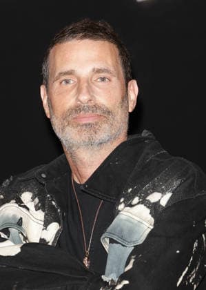 Richard Orlinski Preview of the film *Dix pour cent* at the Olympia in Paris on September 8, 2026 Coadic Guirec Bestimage Preview of the film *Dix pour cent* at the Olympia in Paris on September 8, 2026 Paris, France  Copyright: xCOADICxGUIRECx xBESTIMAGExCOADICxGUIRECx xBESTIMAGEx