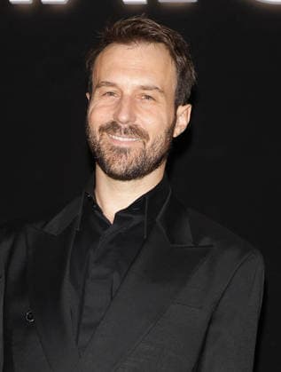 Antoine Gouy Preview of the film *Dix pour cent* at the Olympia in Paris on September 8, 2026 Coadic Guirec Bestimage Preview of the film *Dix pour cent* at the Olympia in Paris on September 8, 2026 Paris, France  Copyright: xCOADICxGUIRECx xBESTIMAGExCOADICxGUIRECx xBESTIMAGEx