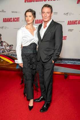 ABB ADAMSACHT: Katrin Roever and Oliver Masucci on the red carpet at the Berlin premiere of the feature film *Adams Acht* at the Zoo Palast movie theater on September 8, 2026, in Berlin, Germany