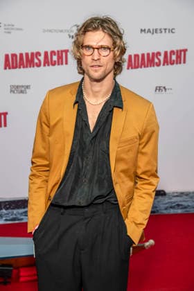 ABB ADAMSACHT Jakob Schmoelzer makes a guest appearance on the red carpet at the Berlin premiere of the feature film *Adams Acht* at the Zoo Palast theater on September 8, 2026, in Berlin, Germany