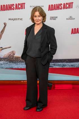 ABB ADAMSACHT: Lina Wendel appears on the red carpet at the Berlin premiere of the feature film *Adams Acht* at the Zoo Palast movie theater on September 8, 2026, in Berlin, Berlin, Germany