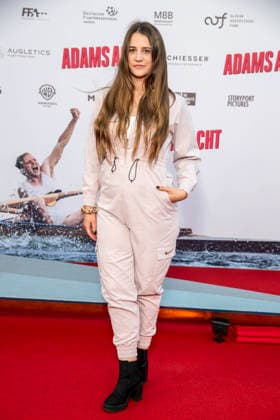 ABB ADAMSACHT: Annie Schmitz walks the red carpet at the Berlin premiere of the feature film *Adams Acht* at the Zoo Palast movie theater on September 8, 2026, in Berlin, Germany