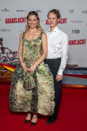 ABB ADAMSACHT: Svenja Jung and Felix Kammerer on the red carpet at the Berlin premiere of the feature film *Adams Acht* at the Zoo Palast movie theater on September 8, 2026, in Berlin, Germany