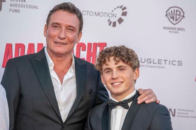 ABB ADAMSACHT: Vito Wiesner and Oliver Masucci, father and son, appeared on the red carpet at the Berlin premiere of the feature film *Adams Acht* at the Zoo Palast movie theater on September 8, 2026, in Berlin, Germany.