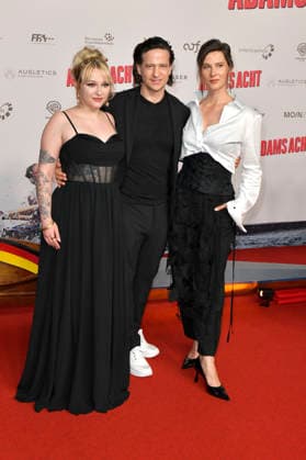 Paula Stellar, Karim Sebastian Elias, and Katrin Röver at the premiere of the movie *Adams Acht* at the Zoo Palast in Berlin, September 8, 2026 Foto:xM.xBehrensx xFuturexImagex acht_6973