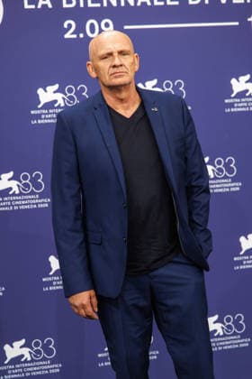 83rd Venice International Film Festival in Venice, Italy - 09 Sep 2026. French comedian Thierry Coignard attends the photocall of the film La Moula during the 83rd Venice International Film Festival in Venice, Italy. Venice Italy Copyright: xMarcoxBaradax xSOPAxImagesx 20260909_PHOTOCALL LA MOULA-26