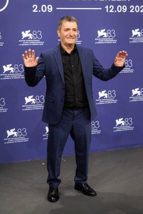 83rd Venice International Film Festival in Venice, Italy - 09 Sep 2026. French actor Jean Ruimi attends the photocall of the film La Moula during the 83rd Venice International Film Festival in Venice, Italy. Venice Italy Copyright: xMarcoxBaradax xSOPAxImagesx 20260909_PHOTOCALL LA MOULA-8