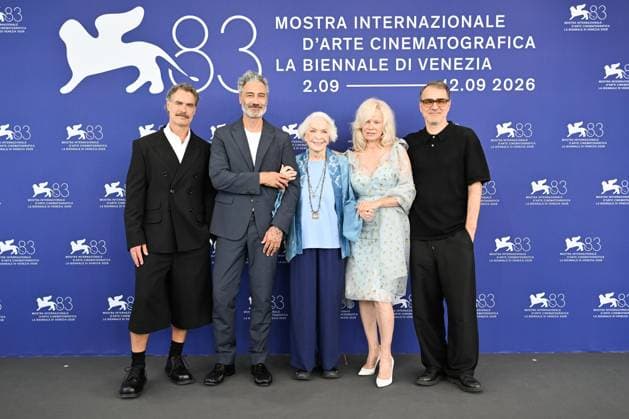 September 9, 2026, Venice, Rome, Italy: Murray Bartlett, Taika Waititi, Ellen Burstyn, Pamela Anderson and director Korno l MundruczoÂ³ during the photocall of the film Place To Be , 83rd Venice Film Festival. Venice, 09 09 2026 Venice Italy  - ZUMAa289 20260909_zia_a289_029 Copyright: xMlax xAgfx