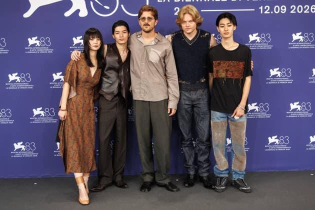 83rd Venice International Film Festival in Venice, Italy - 09 Sep 2026. (L-R) Yuma Taira, Naoto Shimajiri, Director Xavier Tera, West Mulholland, and Daido attends the photocall of the film The Color of the Sun during the 83rd Venice International Film Festival in Venice, Italy. Venice Italy Copyright: xMarcoxBaradax xSOPAxImagesx 20260909_PHOTOCALL THE COLOR OF THE SUN-32