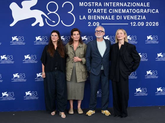 IPA88312155 - Venice, 83rd Venice International Film Festival 2026 - Day 8 - Photocall for *Un Bon Petit Soldat* - Pictured: Coralie Amedeo, Sidonie Dumas, Director StÃ phane BrizÃ , and Alba Rohrwacher  Copyright: xAlbertoxTerenghix xPoolxPhotoxEventsx08x IPA88312155
