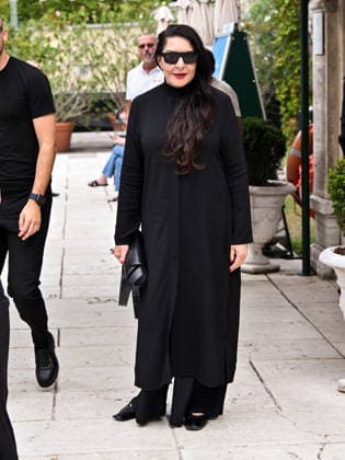 IPA88312596 - Venice, 83rd Venice International Film Festival 2026 - Day 8 - Arrivals at the Excelsior Hotel pier - Pictured: Marina AbramoviÄ‡  Copyright: xSimonexComix xPoolxPhotoxEventsx08x IPA88312596