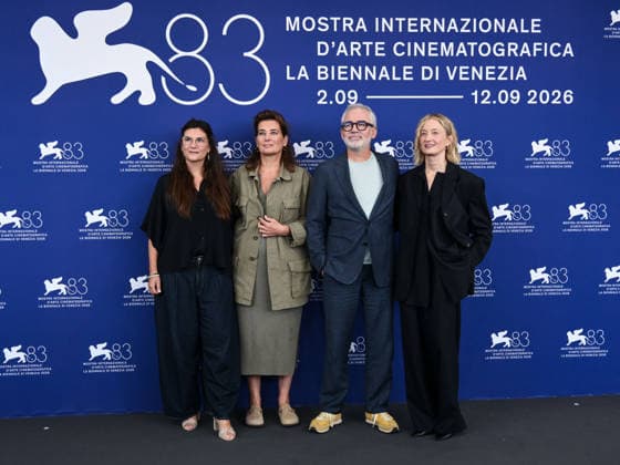 IPA88312158 - Venice, 83rd Venice International Film Festival 2026 - Day 8 - Photocall for *Un Bon Petit Soldat* - Pictured: Coralie Amedeo, Sidonie Dumas, Director StÃ phane BrizÃ , and Alba Rohrwacher  Copyright: xAlbertoxTerenghix xPoolxPhotoxEventsx08x IPA88312158
