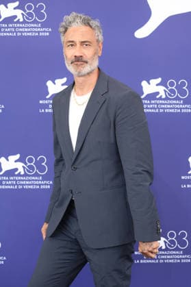 Taika Waititi at the photocall for the film *Place to Be* at the 2026 Venice Biennale—the 83rd Venice International Film Festival—at the Palazzo del Casino in Venice, September 9, 2026 Foto:xD.xBedrosianx xFuturexImagex place_6932