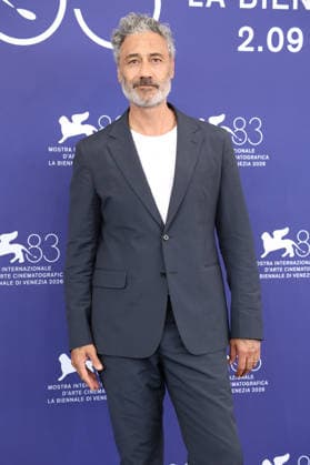 Taika Waititi at the photocall for the film *Place to Be* at the 2026 Venice Biennale—the 83rd Venice International Film Festival—at the Palazzo del Casino in Venice, September 9, 2026 Foto:xD.xBedrosianx xFuturexImagex place_6935