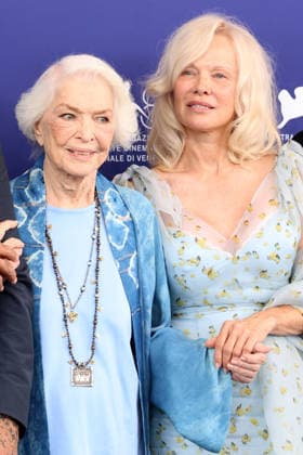 Ellen Burstyn and Pamela Anderson at the photo call for the film *Place to Be* at the 2026 Venice Biennale—the 83rd Venice International Film Festival—at the Palazzo del Casino in Venice, September 9, 2026 Foto:xD.xBedrosianx xFuturexImagex place_6993