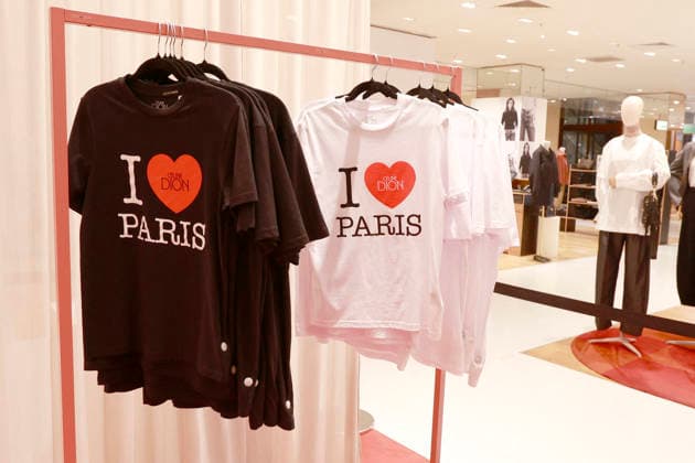 Opening of the Céline Dion Pop-Up Store at Galeries Lafayette in Paris, in conjunction with her concert series at the Plénitude Arena on September 9, 2026. From September 3 to October 5, 2026, fans will be able to find all kinds of merchandise, such as Maje T-shirts, exclusive collaborations with Pierre Hermé Paris, gloves, shopping bags. Visitors to the pop-up will have the chance to scan a QR code to enter a drawing for one of four pairs of tickets to Céline Dion’s concerts. Christophe Aubert Bestimage A pop-up store dedicated to Céline Dion is opening at Galeries Lafayette in Paris on September 9, 2026, to coincide with her concert series at the Plénitude Arena. From September 3 to October 5, 2026, fans will be able to find a wide range Copyright: xChristophexAubertx xBestimagexChristophexAubertx xBestimagex