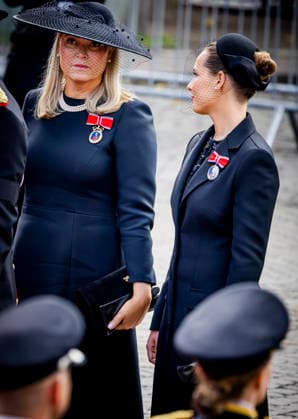 09-09-2026 Funeral of King Harald of Norway during a royal procession from the Royal Palace Chapel to the Cathedral in Oslo. Princess Ingrid Alexandra and Mette Marit Â  Copyright: xPPEx
