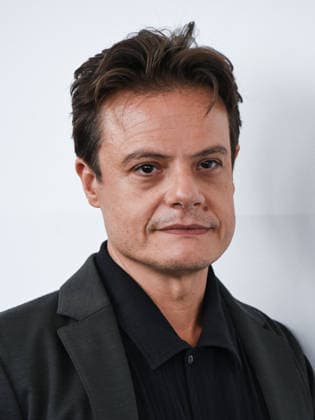 IPA88314398 - Venice, 83rd Venice International Film Festival 2026 - Day 8 - Photocall for *Il Fuoco che ti porti dentro* - Pictured: Lino Musella  Copyright: xAlbertoxTerenghix xPoolxPhotoxEventsx08x IPA88314398