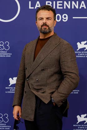 September 9, 2026, Venice, ITALY: Italian actor Edoardo De Angelis poses for the photocall of ˜Il fuoco che ti porti dentro during the 83rd Venice Film Festival in Venice, Italy, 09 September 2026. The movie is presented in official competition Venezia83 at the festival running from 02 to 12 September 2026. ANSA FABIO FRUSTACI. Venice ITALY  - ZUMAa110 20260909_zaf_a110_044 Copyright: xFabioxFrustacix