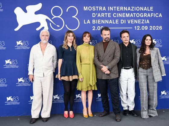 IPA88314703 - Venice, 83rd Venice International Film Festival 2026 - Day 8 - Photocall for *Il Fuoco che ti porti dentro* - Pictured: Tommaso Ragno, Elena Radonicich, Vanessa Scalera, Director Edoardo De Angelis, Lino Musella, and Ivana Lotito  Copyright: xAlbertoxTerenghix xPoolxPhotoxEventsx08x IPA88314703