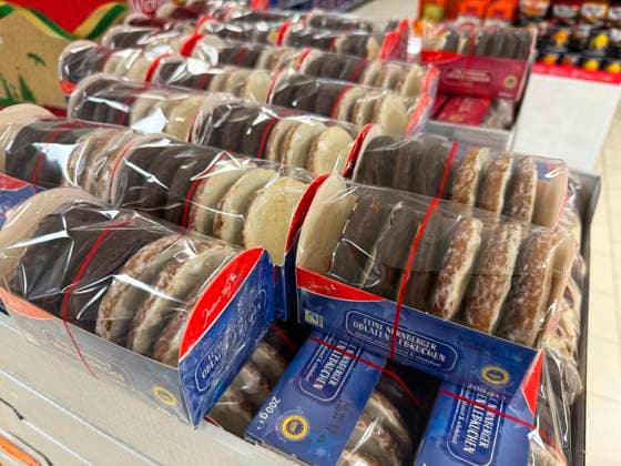 September 9, 2026, Christmas products in a supermarket in the Allgäu region in September; gingerbread is always the first sign in the supermarket that Christmas is still far off September 9, 2026, Christmas products September 9, 2026, Christmas products