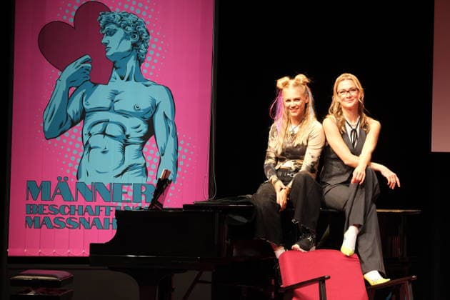 Julia Lindholm and Linda Hesse at the photo shoot for the comedy *Männerbeschaffungsmaßnahmen* at the Winterhuder Fährhaus theater in Hamburg; four women rediscover their hopes and feelings during a seminar they attend together—a musical play featuring many hits and evergreens, The premiere is on September 11, 2026, in Hamburg, September 9, 2026