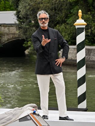 IPA88317192 - Venice, 83rd Venice International Film Festival 2026 - Day 8. Arrivals at the Hotel Excelsior pier. Pictured: Taika Waititi  Copyright: xManuelexMangiarottix xPoolxPhotoxEventsx08x IPA88317192