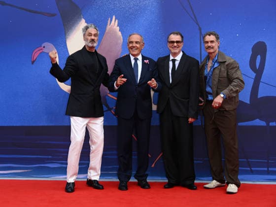 IPA88318656 - Venice, 83rd Venice International Film Festival 2026 - Night 8. Red Carpet for the film Place To Be. Attendees included Taika Waititi, Alberto Barbera, Director KornÃ l Mundruczo, and Murray Bartlett  Copyright: xAlbertoxTerenghix xPoolxPhotoxEventsx08x IPA88318656