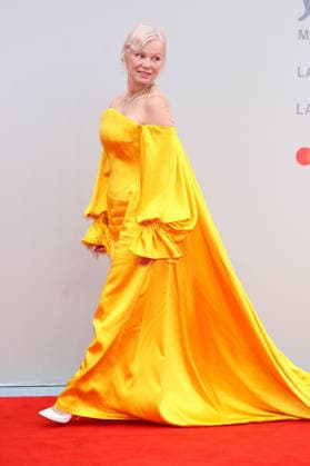 Pamela Anderson at the premiere of the film *Place to Be* at the 2023 Venice Biennale, the 83rd Venice International Film Festival, in the Sala Giardino, Venice, September 9, 2026 Foto:xD.xBedrosianx xFuturexImagex place_prem_6917