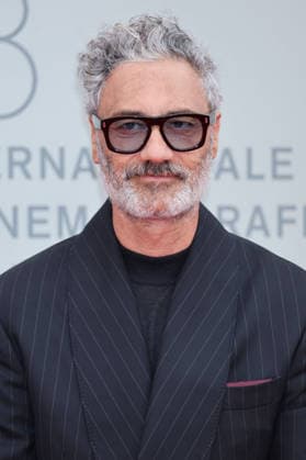 Taika Waititi at the premiere of the film *Place to Be* at the 2023 Venice Biennale—the 83rd Venice International Film Festival—in the Sala Giardino, Venice, September 9, 2026 Foto:xD.xBedrosianx xFuturexImagex place_prem_6946