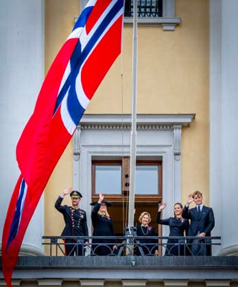 09-09-2026 Norway King Haakon and Queen Mette-Marit and Queen Sonja and Princess Ingrid Alexandra and Prince Sverre Magnus after the funeral of King Harald on the balcony at the Royal palace in Oslo. Â  Copyright: xPPEx