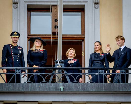 09-09-2026 Norway King Haakon and Queen Mette-Marit and Queen Sonja and Princess Ingrid Alexandra and Prince Sverre Magnus after the funeral of King Harald on the balcony at the Royal palace in Oslo. Â  Copyright: xPPEx